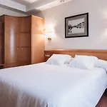 아반도 호텔 4*