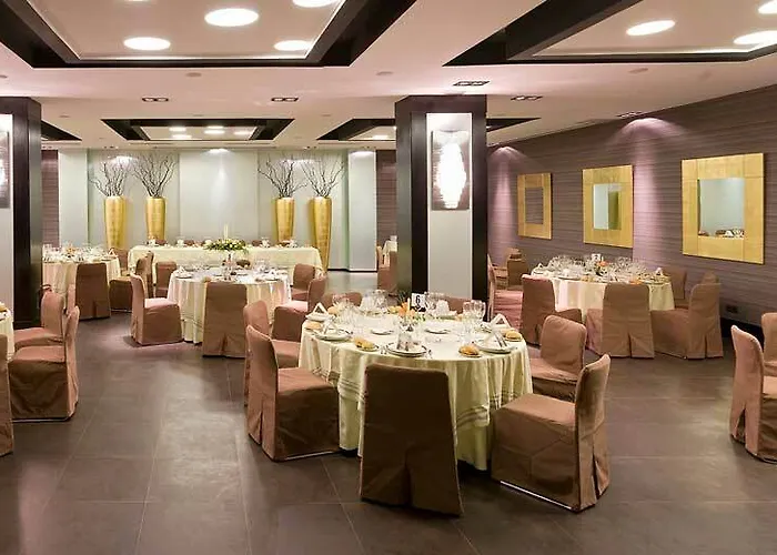 Abando Отель Бильбао