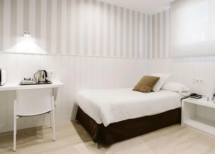 ホテル アバンド